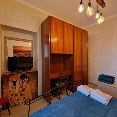 Borgo Vittoria House * Turin